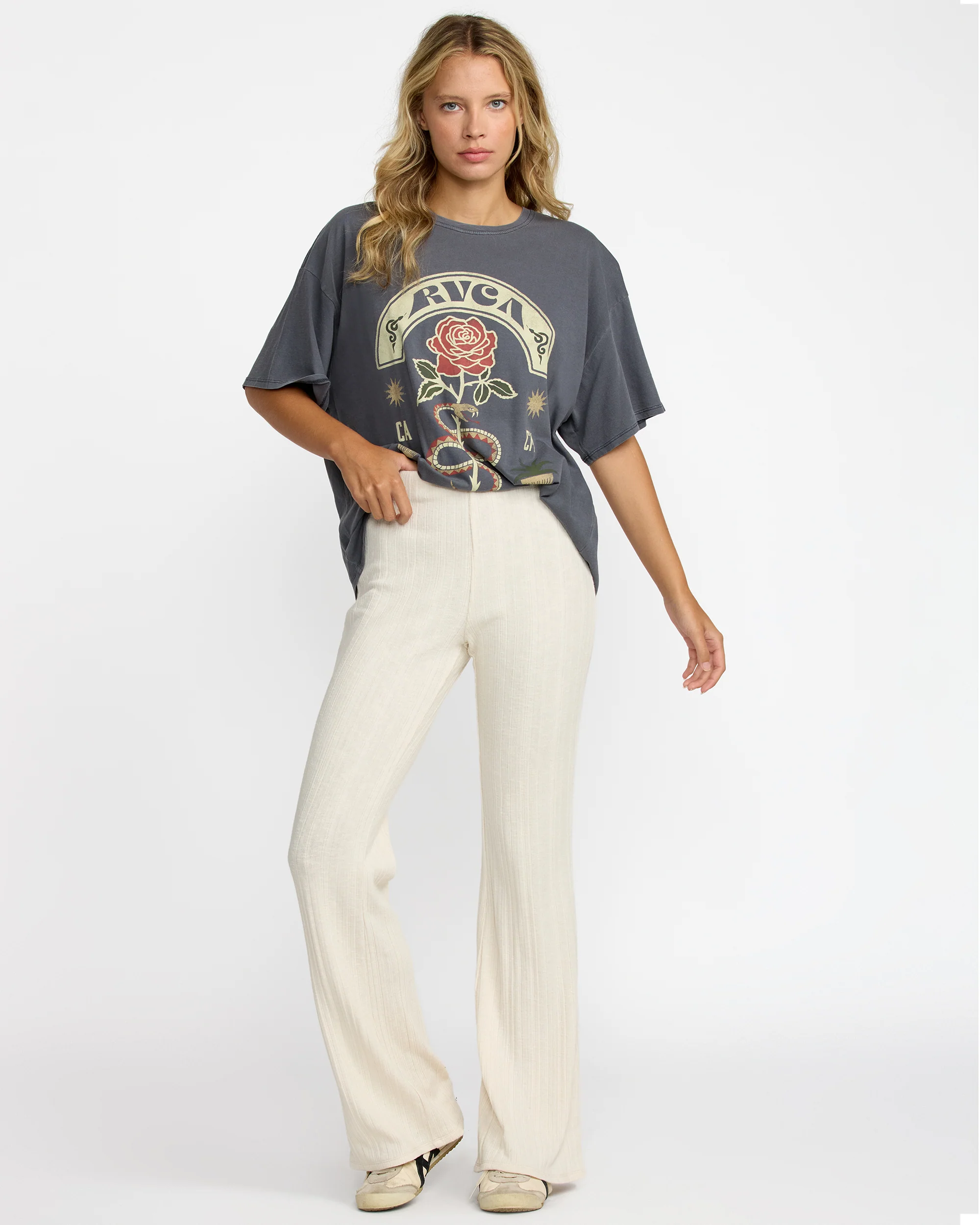 Ava Pant