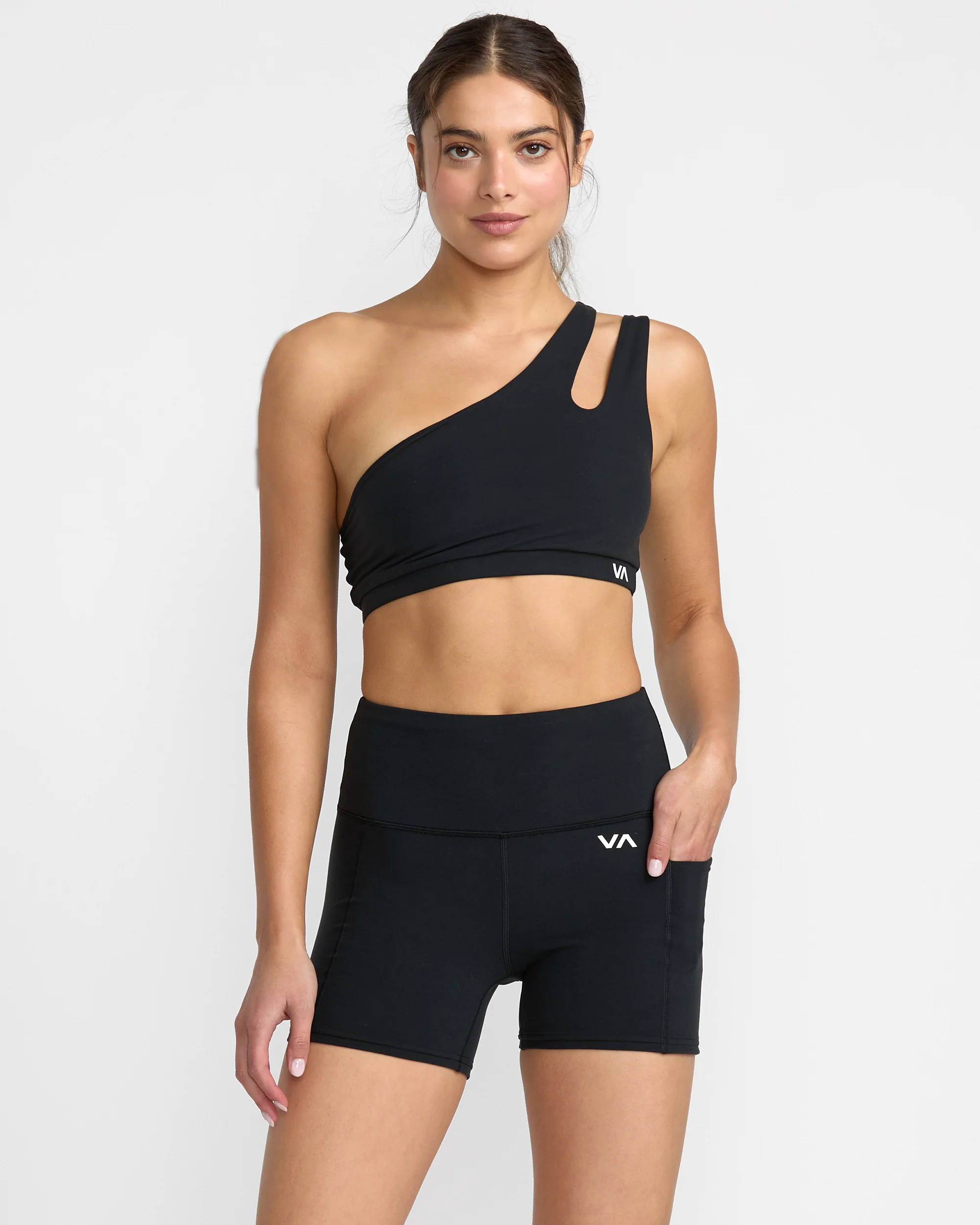 VA Essential Pocket Short II