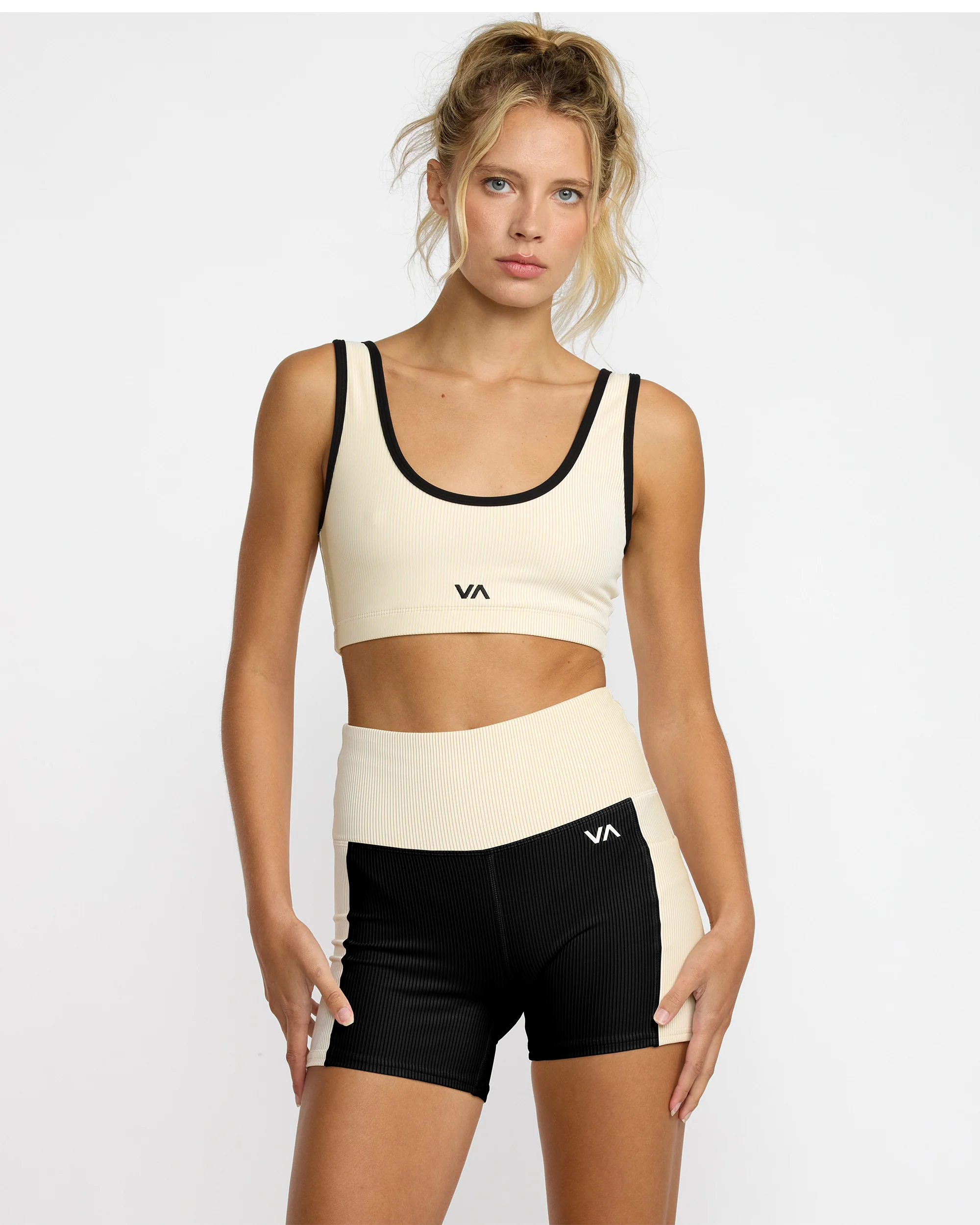VA Essential Pocket Short II