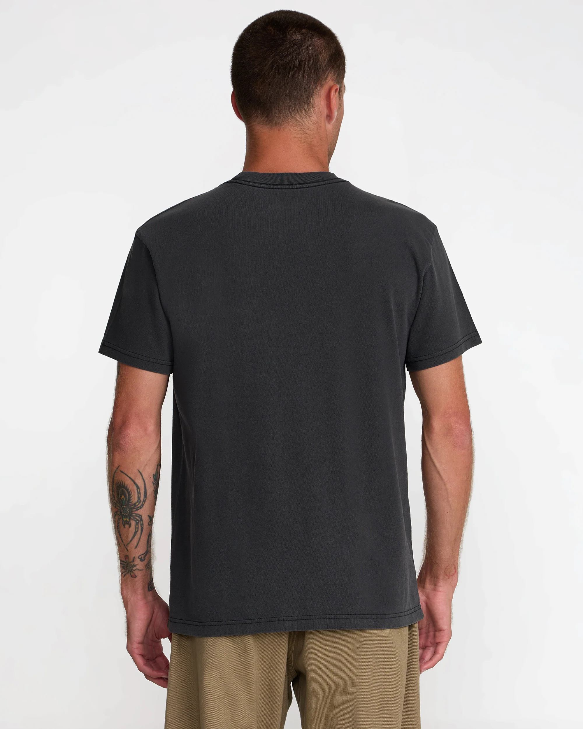 RVCA Shock Pocket Short Sleeve Tee 3 RVCA Shock Pocket Short Sleeve Tee