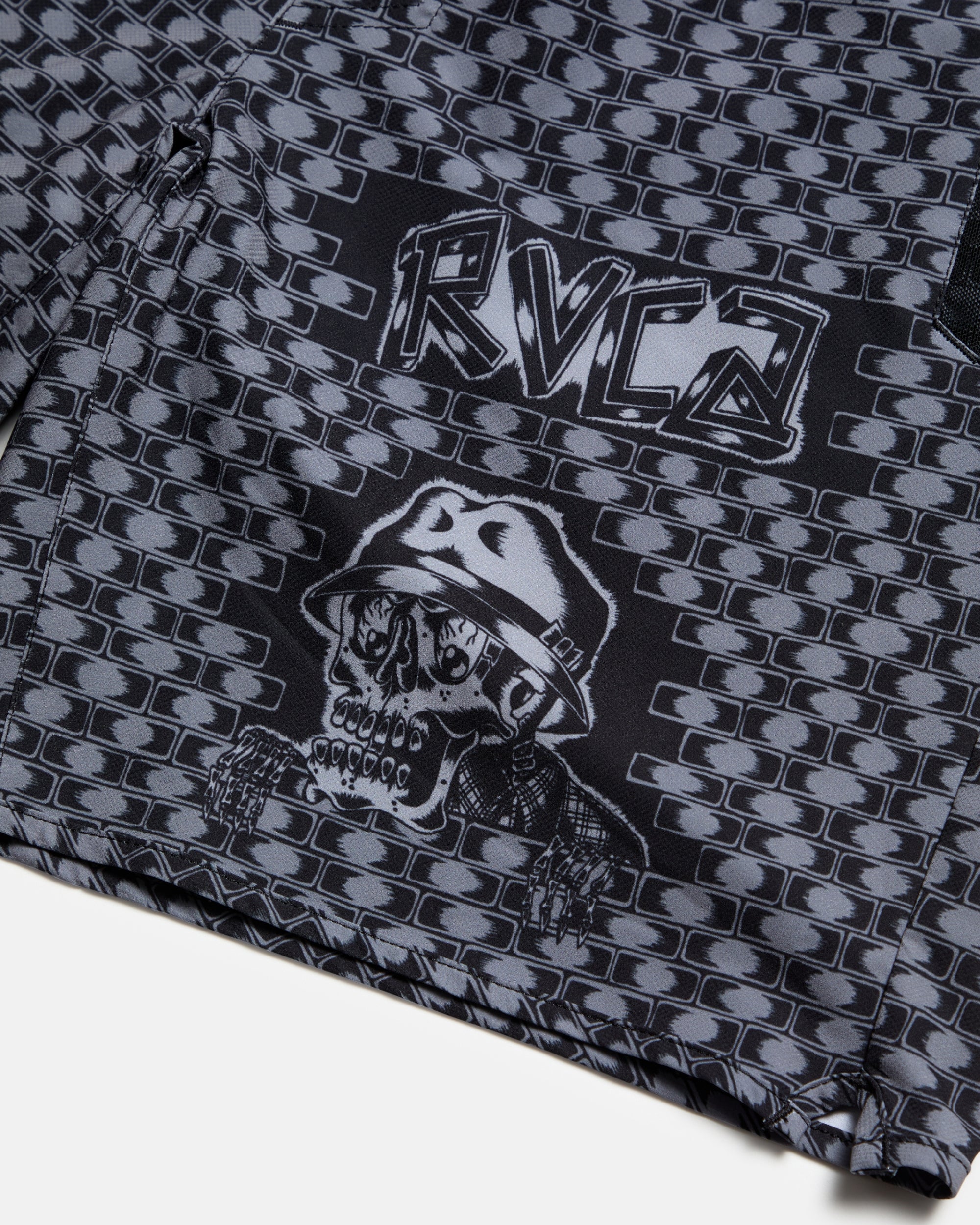 Jesse Barba Yogger Stretch 17" Short