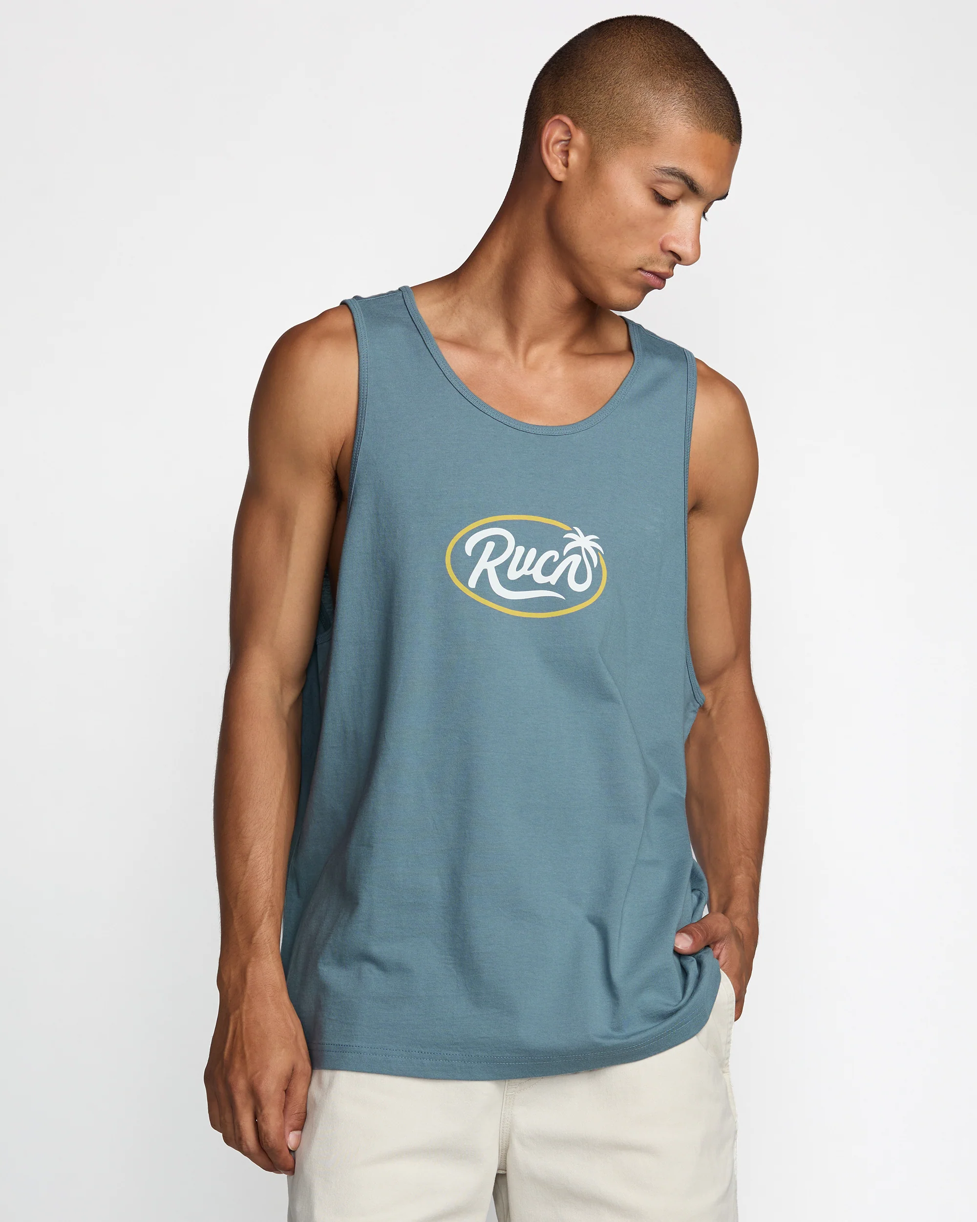 Frond Script Tank