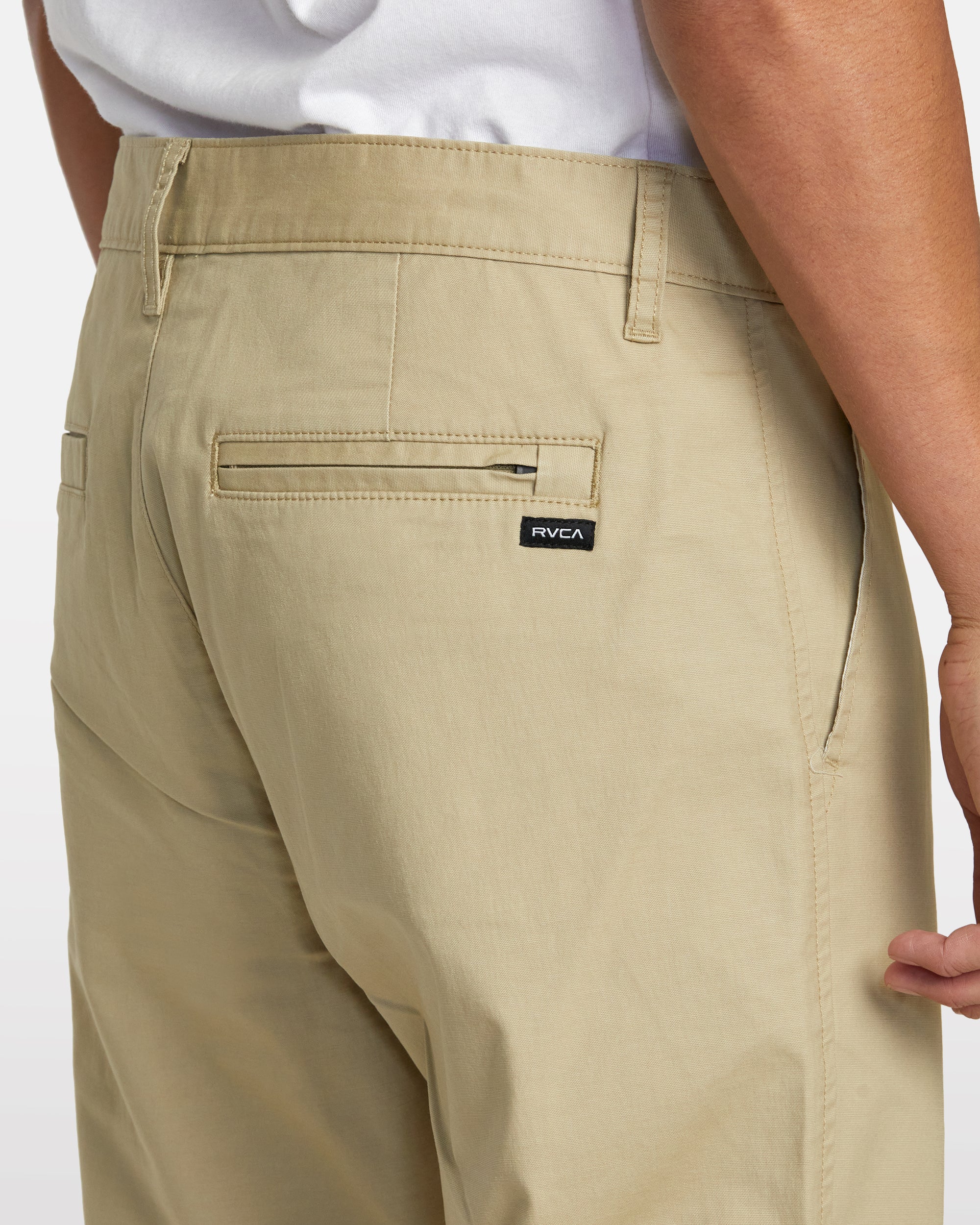 Daggers Tech Chino 2
