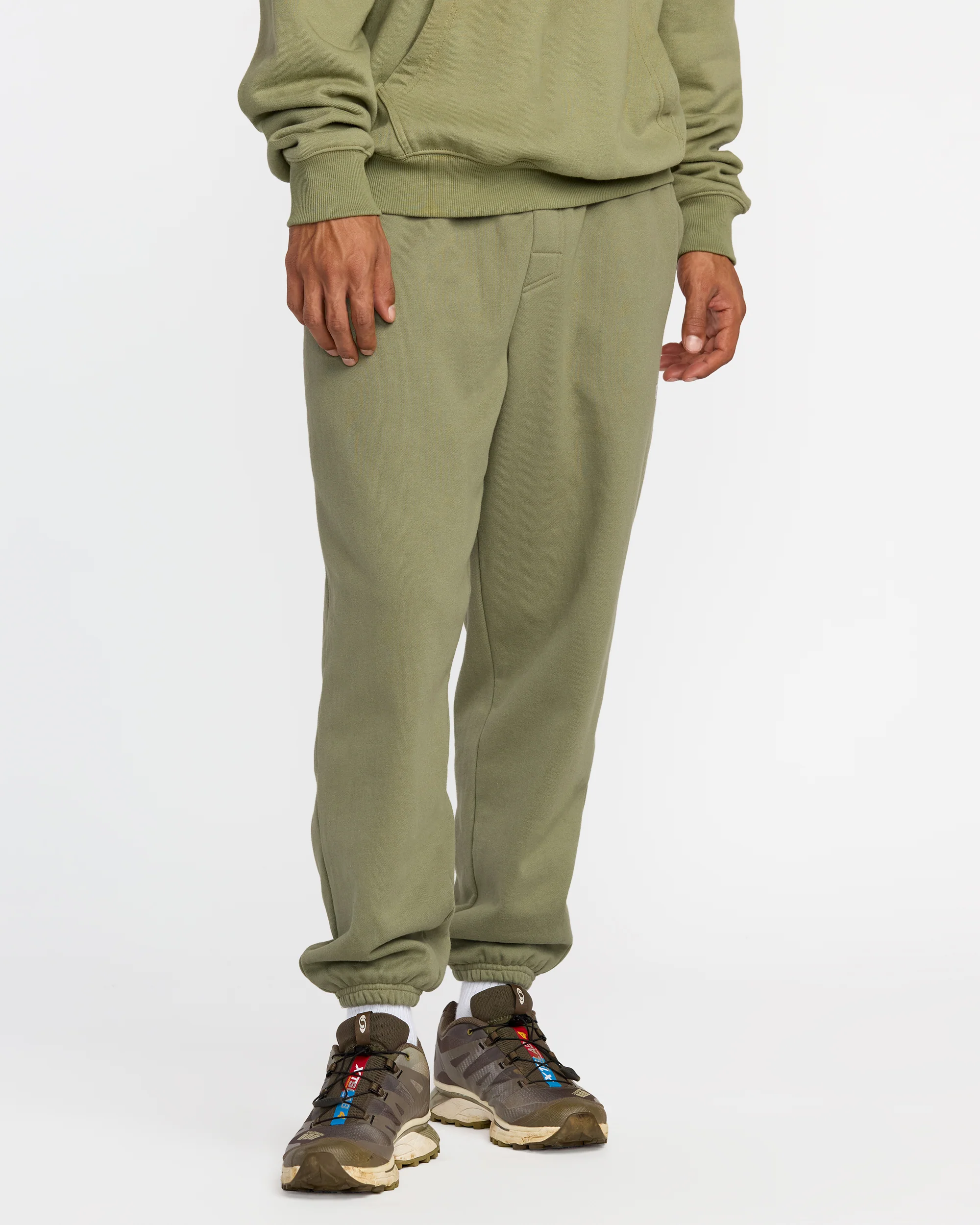 VA Essential Sweatpant 3 VA Essential Sweatpant
