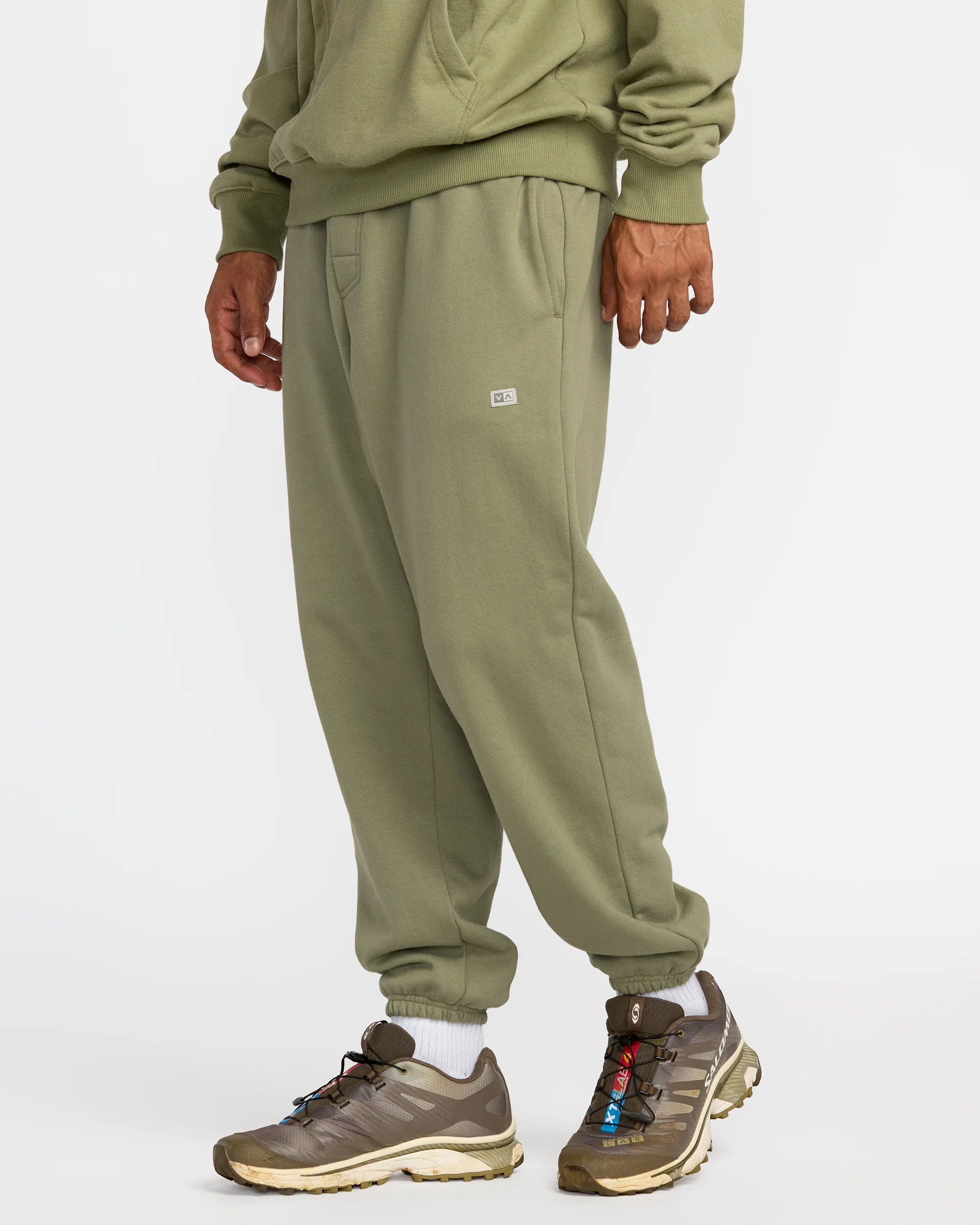 VA Essential Sweatpant 5 VA Essential Sweatpant
